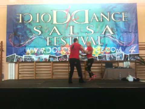 Cuban salsa Partnerwork Dolce Dance - YouTube