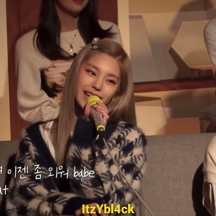 Yeji covering 'bbibbi' with a special feature from miss iu herself #shorts #itzy #있지 #yeji #kpop