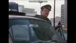 Srden Pozdrav Ze Zemkoule 1983 Car Crash Scene  carcsfrommoviesandtvseries