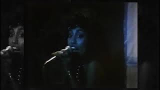 Sylvia Saartje - Tiada Gading Yang Tak Retak | Clip dari Film 'Gerhana' (1985)