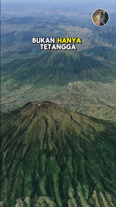 These Are Two Twin Mountains in the Heart of Java Island #shorts #mountsumbing #mountsindoro