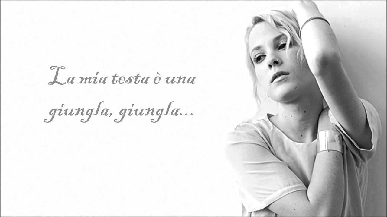 Guarda Emma Louise My head is a Jungle Traduzione su YouTube Guarda Emma Louise My head is a Jungle Traduzione su YouTube