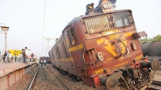 Top 10 Badly Injured Diesel + Electric Locomotives of Indian Railways
