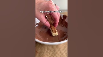 Homemade Biscoff Twix Bars #biscoff #twix #chocola