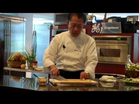 How to Mince Ginger and Garlic, Martin Yan Style?