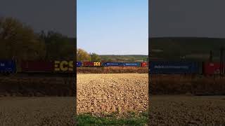 Br 186 Railpool Vermietet An Lineas Mit Nem Bunten Container Zug Im Breisgau