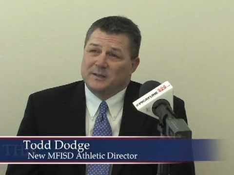 Todd Dodge hired as Marble Falls head football coa...