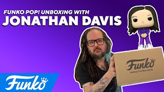 Jonathan Davis unboxing his Pop! Figure!