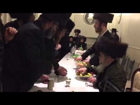 Kretchnif Arh B Throwing Apples 