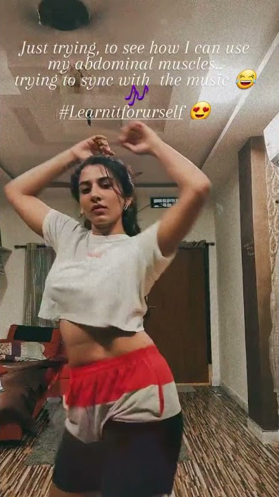 Anchor Vishnu Priya Dance 💃 at Mid Night 🌙 || Vishnu Priya