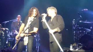 Video thumbnail of "Bon Jovi - Come on Up to Our House - (Live) - Count Basie Theater 10/1/16"