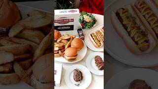 The Best Holiday Gift Ideas for Food Lovers From Omaha Steaks