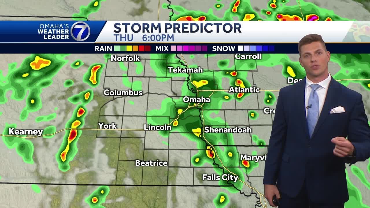 Showers and thunderstorms Thursday afternoon - YouTube