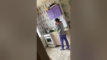 Безумный паша получил битой по хребту от Иришки.