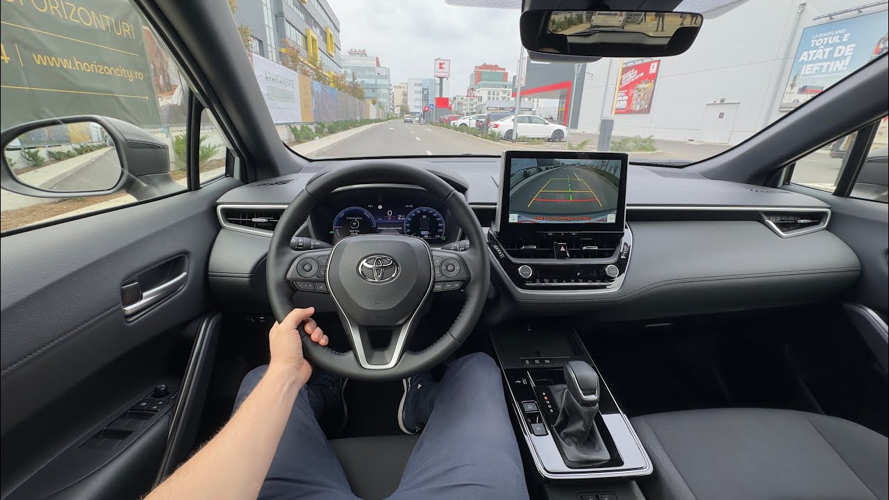 Driving Toyota Corolla Cross 2026 - No Comment!