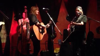 Walk A Mile In My Shoes - Jimmy Lafave, Christine Albert, chords