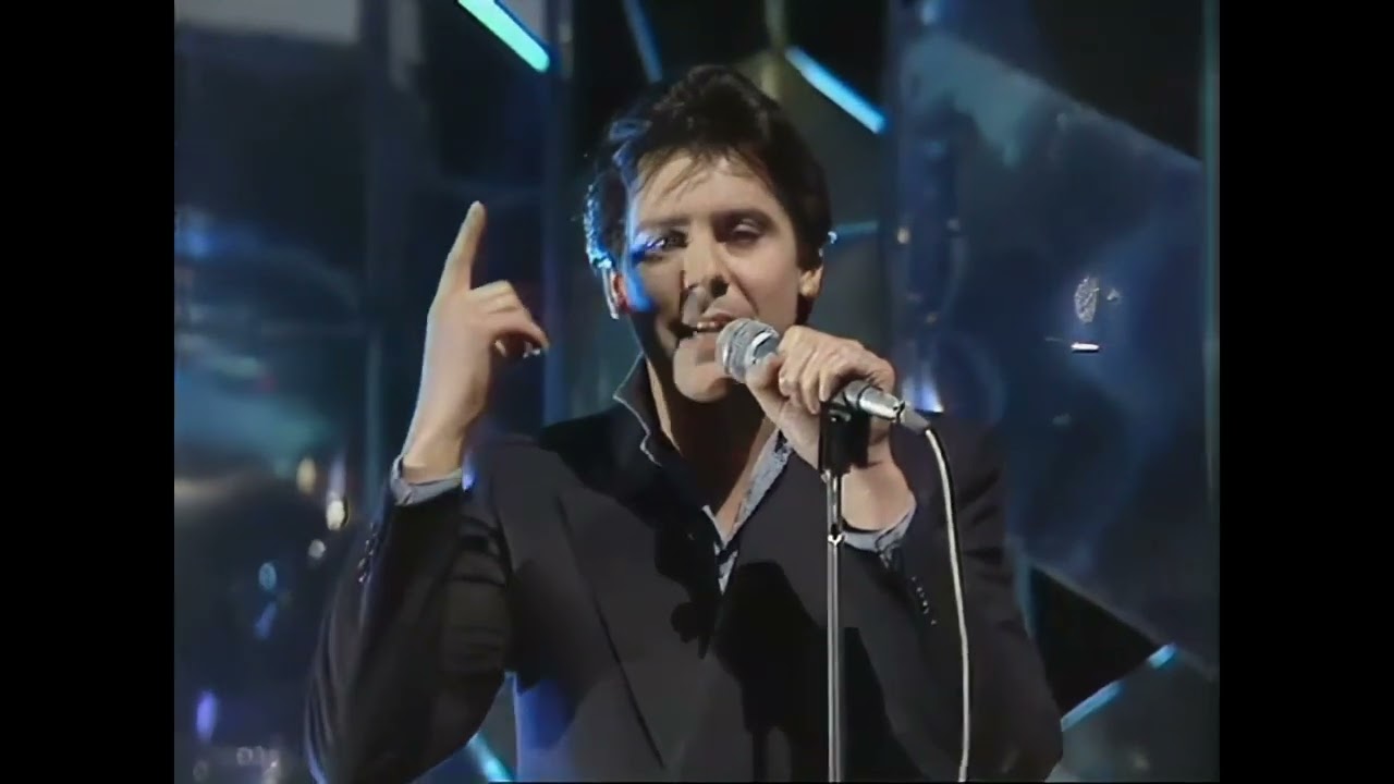 SHAKIN' STEVENS - IT'S RAINING - TOP OF THE POPS - 22/10/81 [RESTORED]
