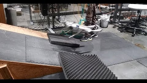 Mini Cheetah Robot jumping between different terrains with fully online optimization