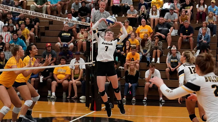 Women's Volleyball Hosts Trine University (MIAA To...