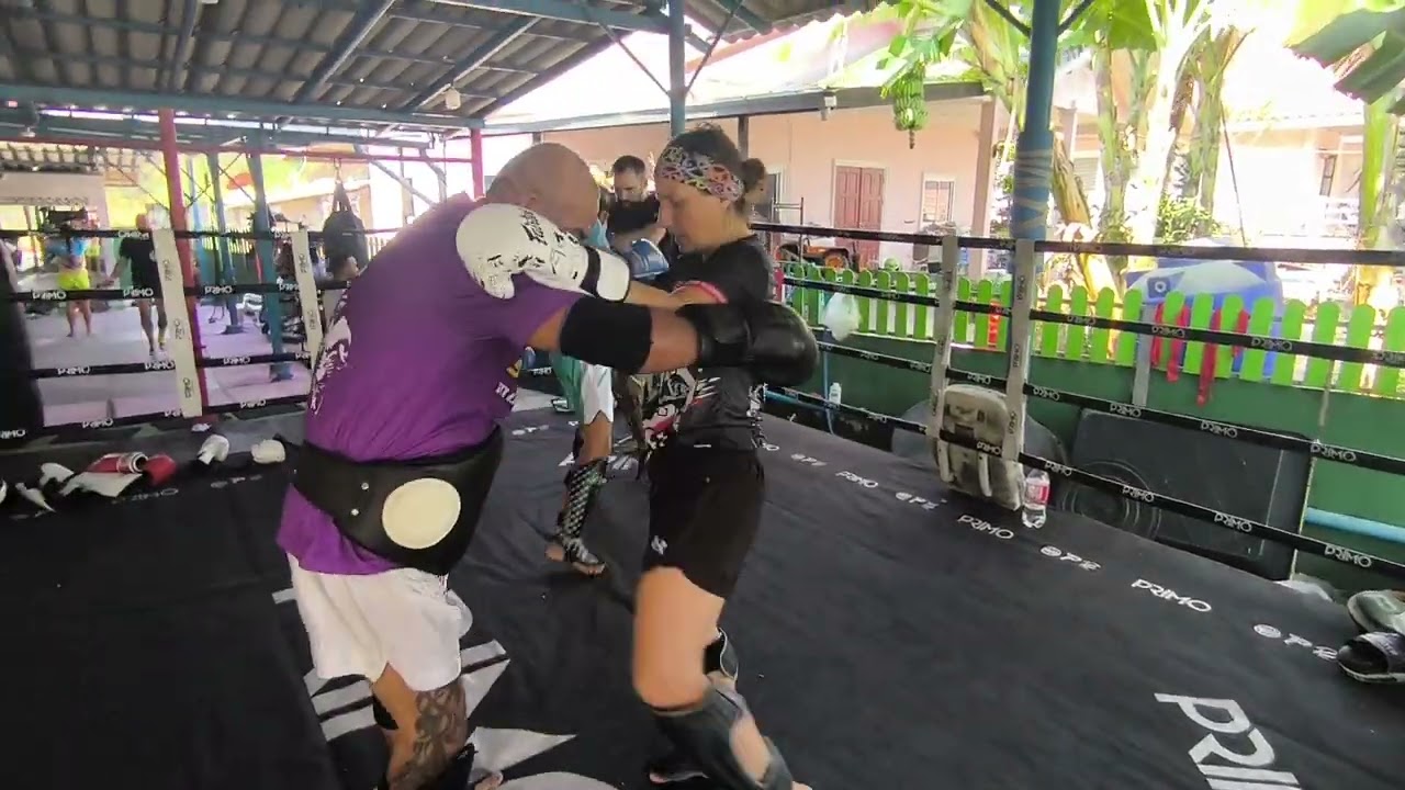 Sitjaopho Muay Thai, Kru Kling Vs PJ 🙏