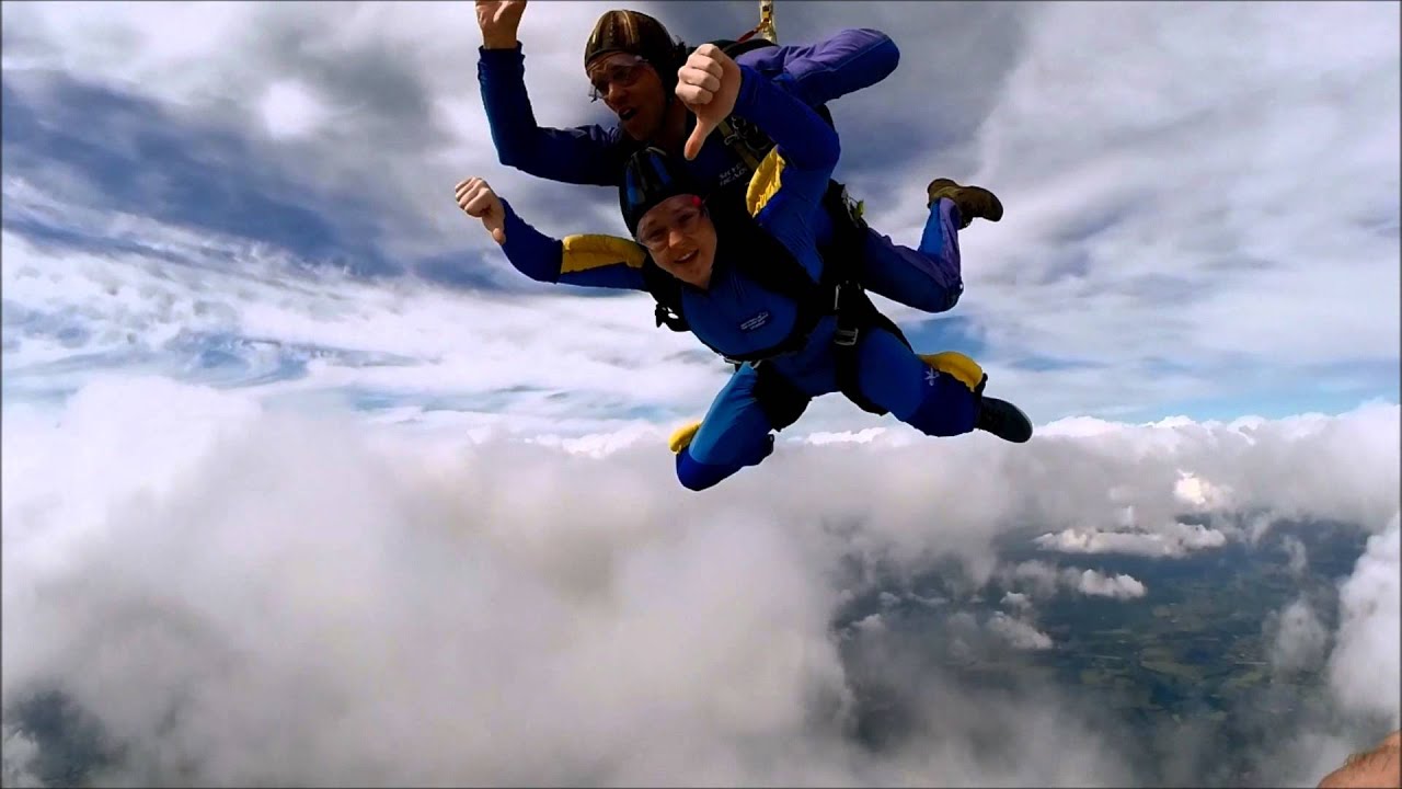 skydiving for my 18th at airaffair