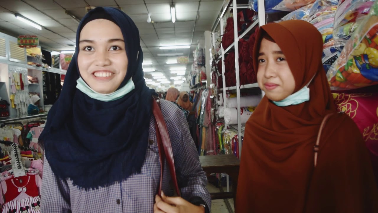 BUDAYA MENGUCAP SYUKUR SEBAGAI PENGAIT REZEKI TOKO BUSANA INDAH