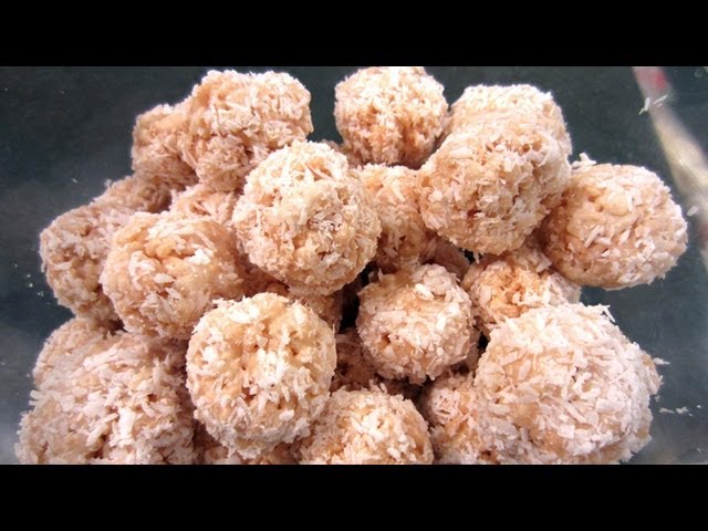 Peppermint Rice Krispies Treats Snowballs