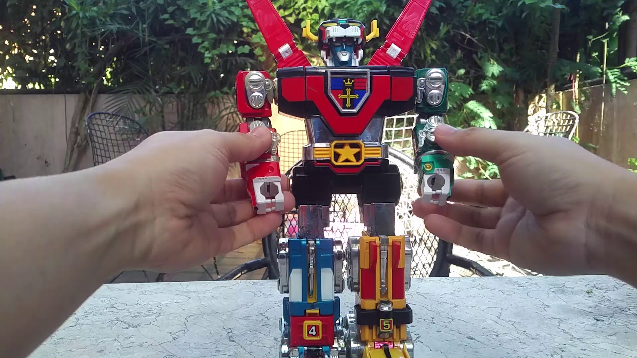 Vintage Voltron Toy Review