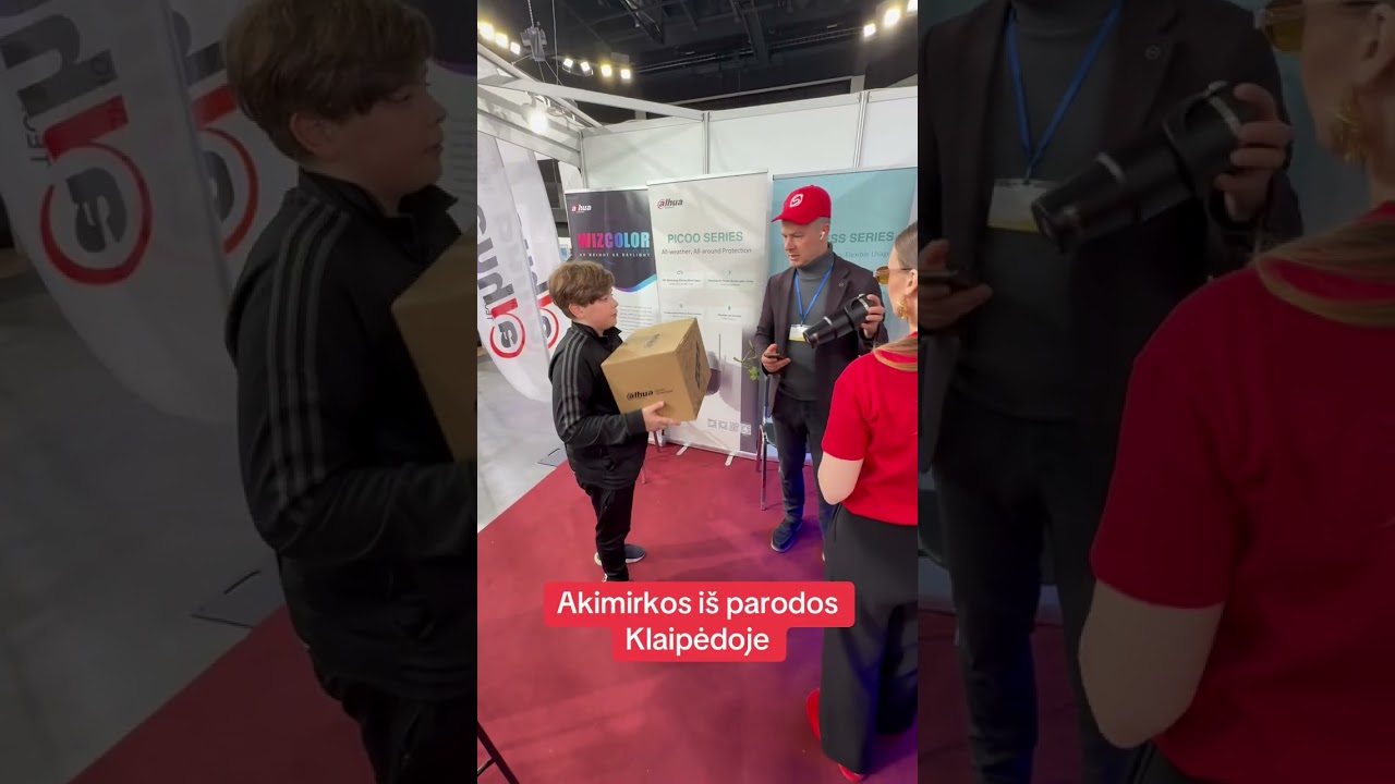 Akimirkos iš vaizdo stebėjimo kamerų parodos 