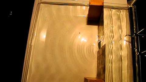 Ripple Tank - Diffraction through opening