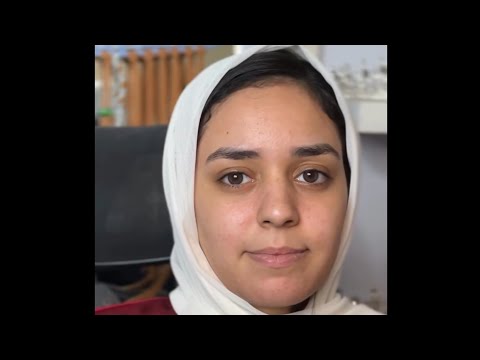 فيديو العروسة كانت عاملة تنظيف بشرة قبلها بشوية وطلعلها الحبوب اللي تحت الجلد وعمل التهابات بس سيطرنا 👌🏻👌🏻