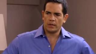 Violetta Annesinin Odasını Keşfediyor -Türkçe Kesit