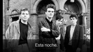 The Smiths - &quot;Death at One&#39;s Elbow&quot; (Subtitulada en Español)