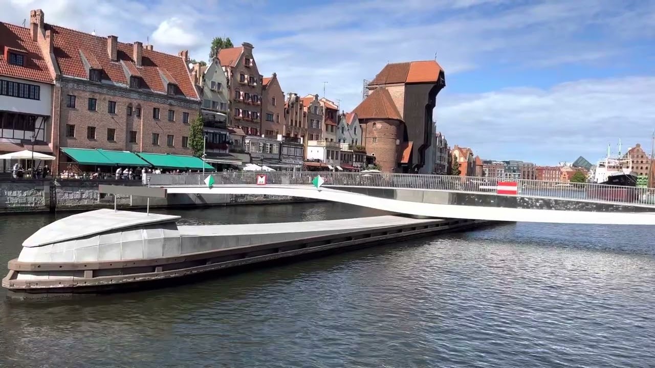 Gdańsk turning bridge