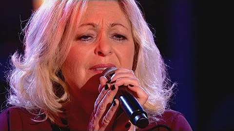 Sally Barker performs 'Walk On By' - The Voice UK ...