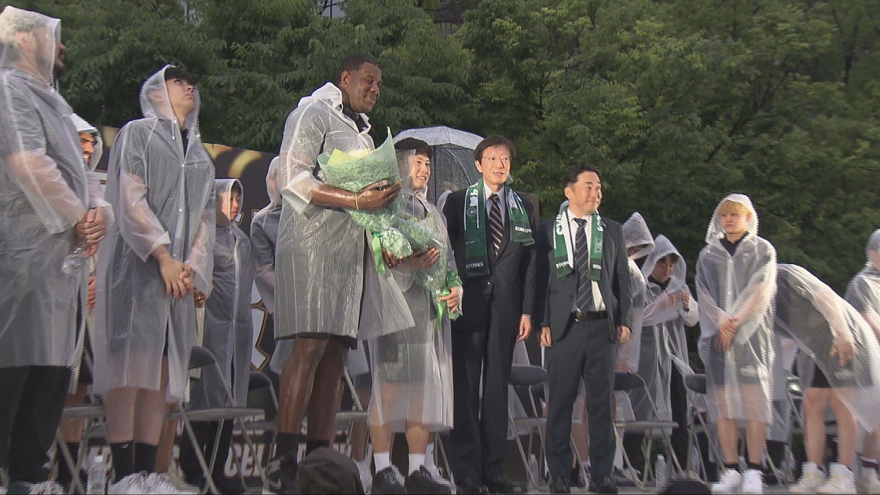 神戸ストークス セカンダリー Kobe Storks hold championship celebration after B.League Division