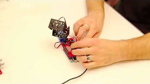 ROBMB04: Kit Pan-Tilt para servos de Sparkfun