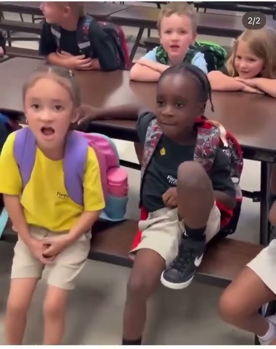 🚨Florida Teacher Sings RACIST ‘Monkey’ Song to 6-Year-Old Student | Mother Outrage