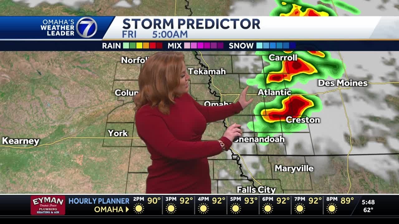 Hot, breezy Thursday, few overnight storms for Omaha area - YouTube