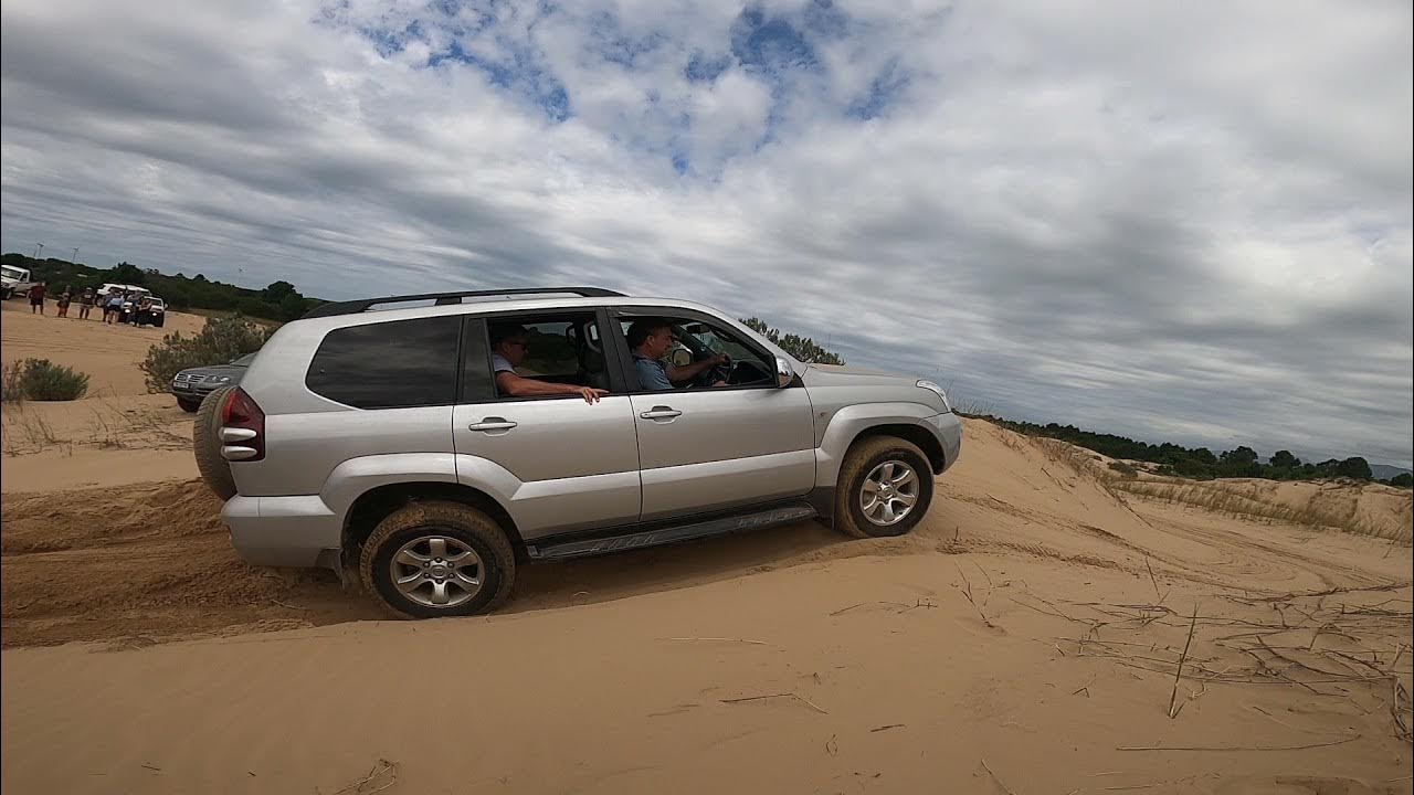 Getting to know the Toyota Prado 4x4ing on the sand dunes YouTube
