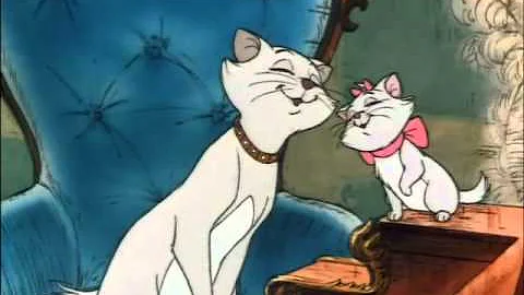 Come si chiama il gatto nero degli Aristogatti?