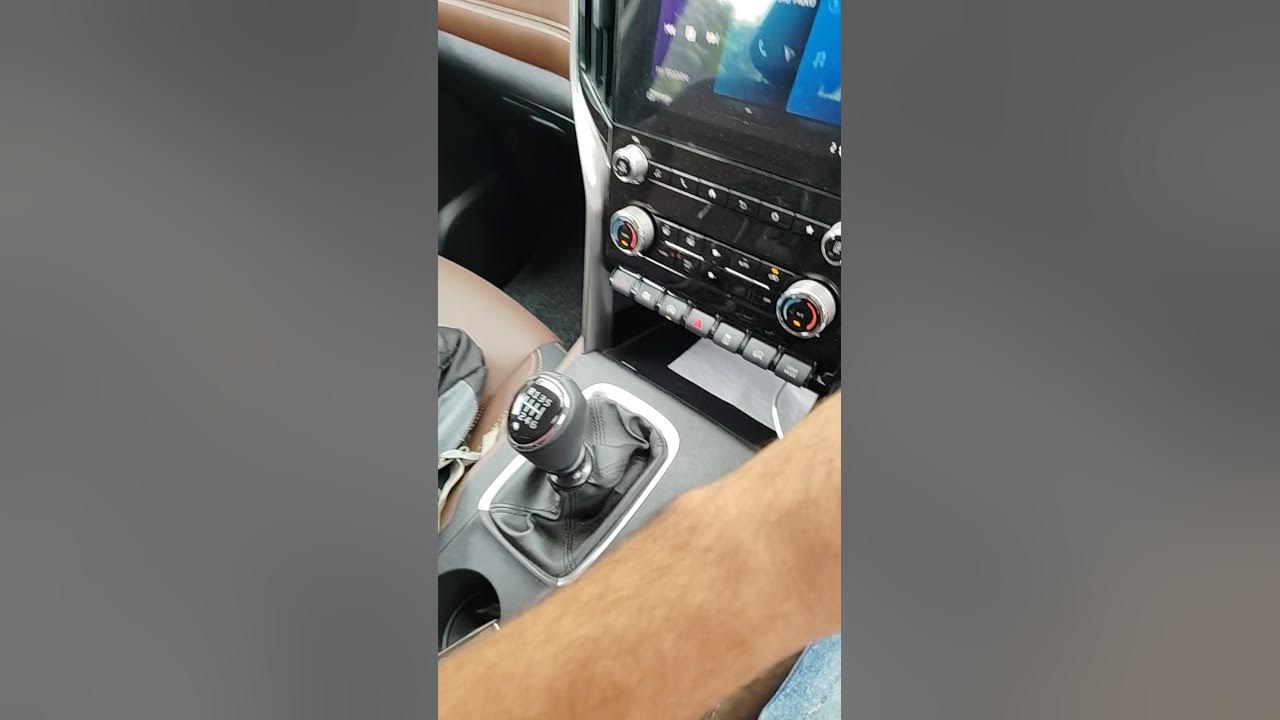 Gear wala kar Kaise chalayen YouTube