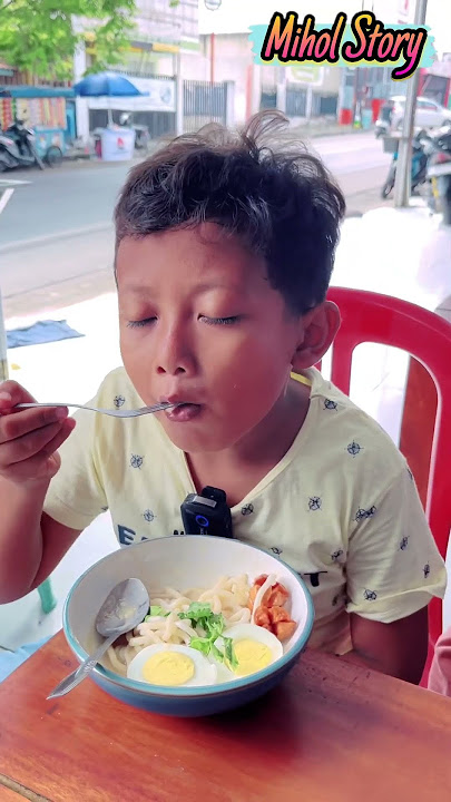 IBU MIMI JUALAN MIE UDON JEPANG OMOIDE CARBONARA YANG LAGI VIRAL😁🥰 #trending #comedy #humor#funny