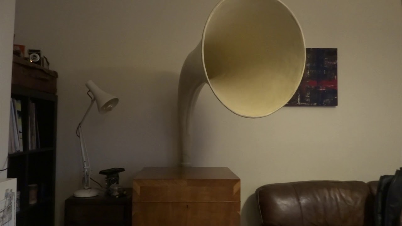 In De Ruff - Joe Venuti And His Blue Six - Expert Junior Gramophone