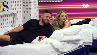 Download Lagu Selin kërkon të ndryshoj krevatin, Miri: Do të dalësh andej ti? Banorja: Dua të të kem në front... MP3