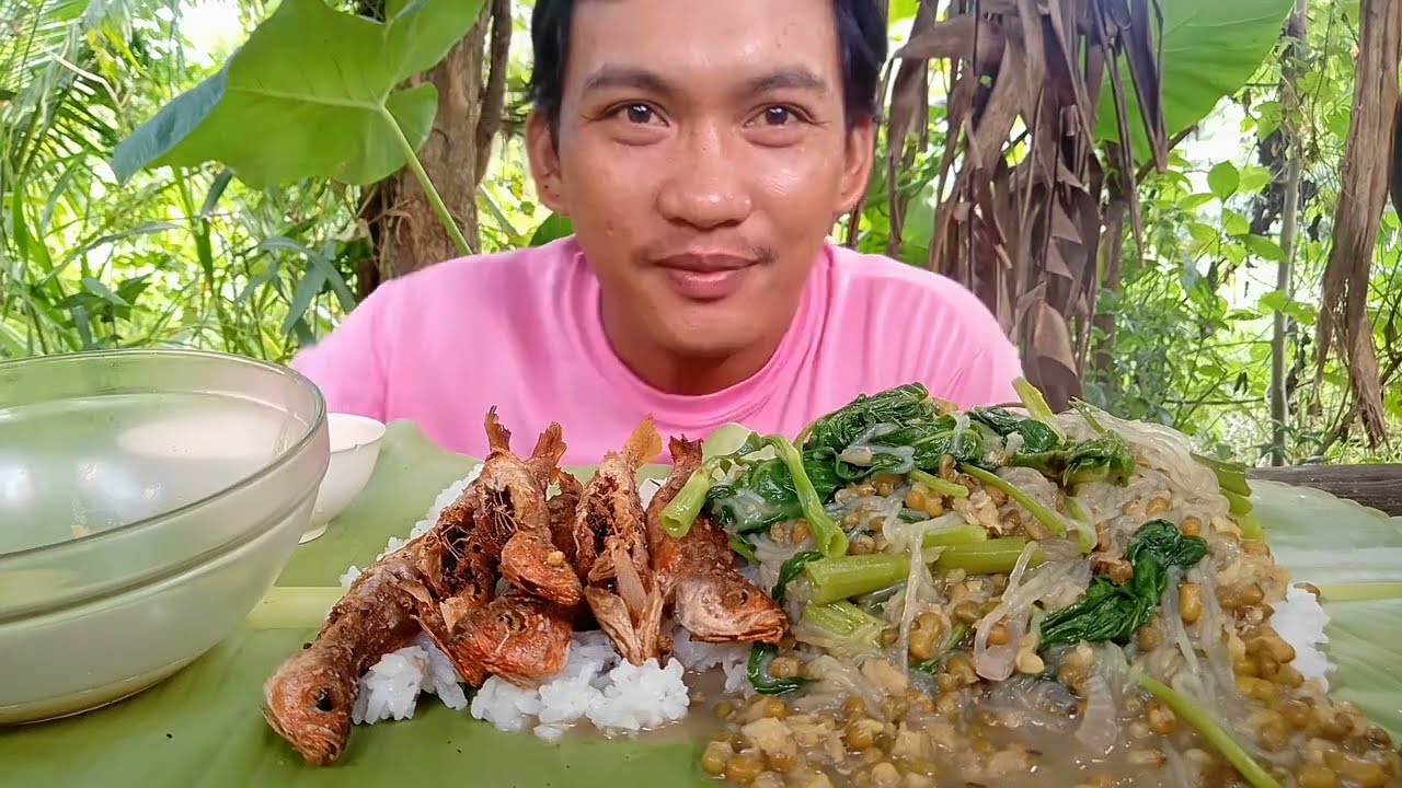 Pritong Dalagang Bukid at  Ginisang Monggo na may Kangkong, Sotanghon