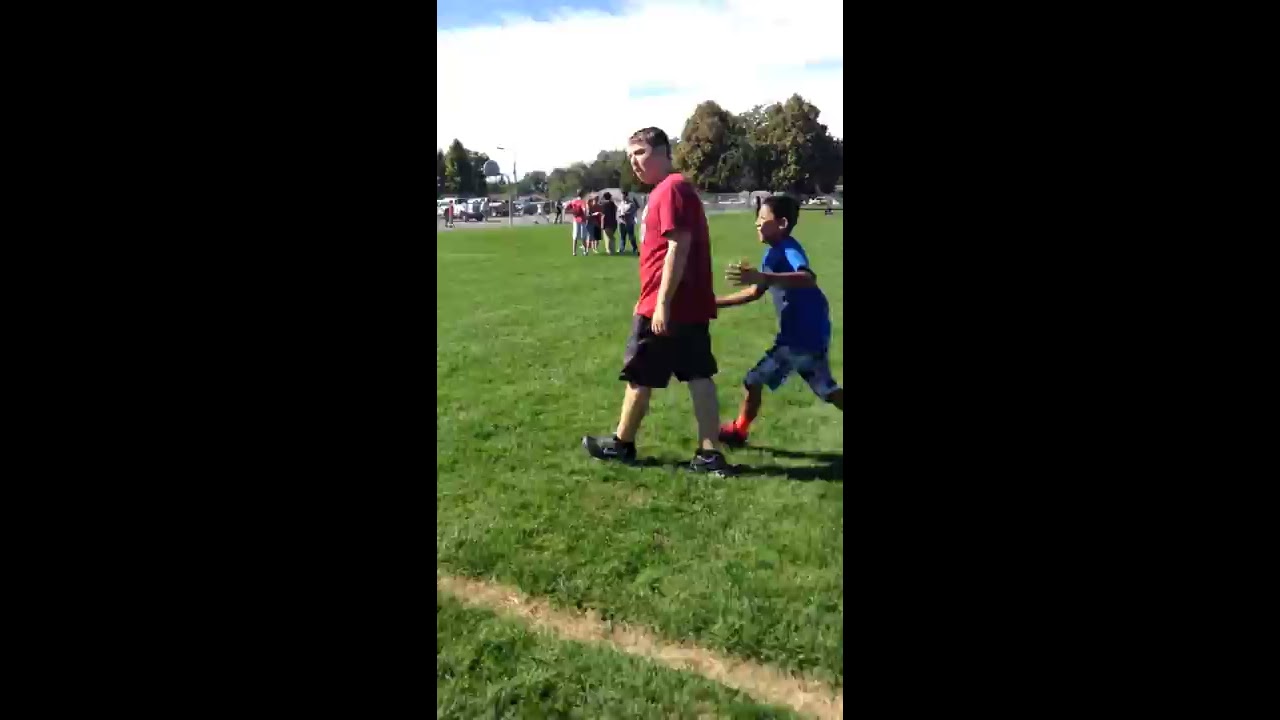 Bully Gets Knocked Out After Bullying Smaller Kid 