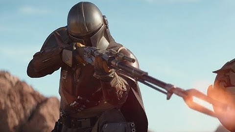 Mandalorian evaporates Jawas with his blaster-disruptor rifle