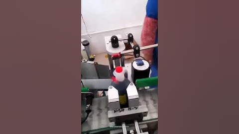 Soy sauce bottle automatic round body labeling machine label applicator labeling line