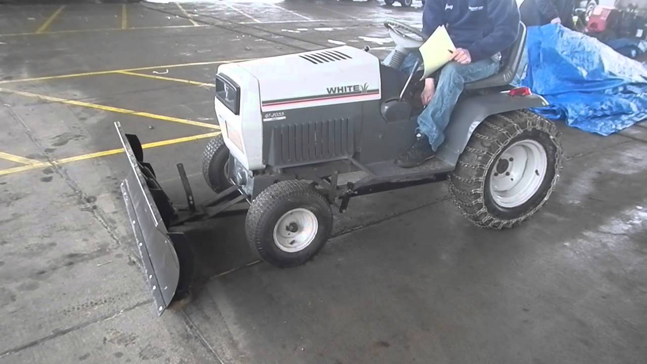White Gt 55 Lawn Mower Tractor With 54 Plow And 50 Mower Deck Model 14a 992 190 Youtube